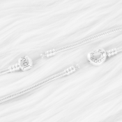 Náramek Pandora Moments