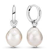 Uhani Pandora Moments