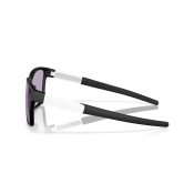 Oakley Actuator SQ