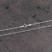 Srebrni lančić, nježan dizajn