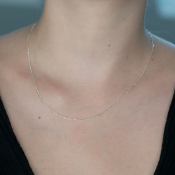 Strieborná retiazka, jemný dizajn