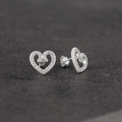 Stříbrné puzetové náušnice, srdce