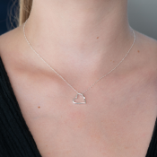 Stříbrný náhrdelník s přívěskem srdce