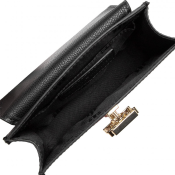 Tommy Hilfiger Outline