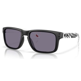 Oakley Holbrook