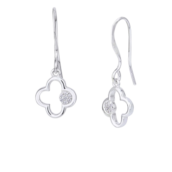 Srebrni uhani, okrašeni s kubičnimi cirkoni