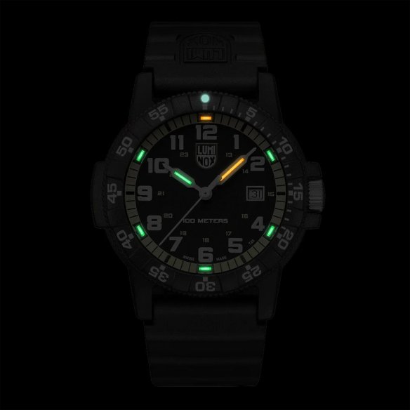 Luminox