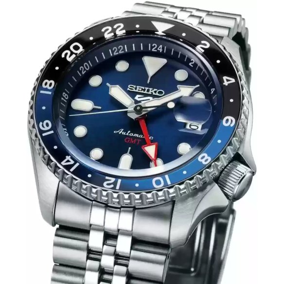 Seiko 5 Sports