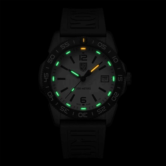 Luminox