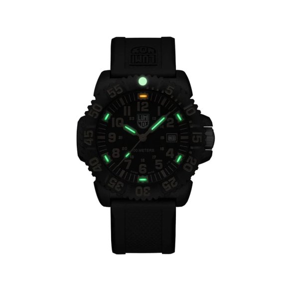 Luminox
