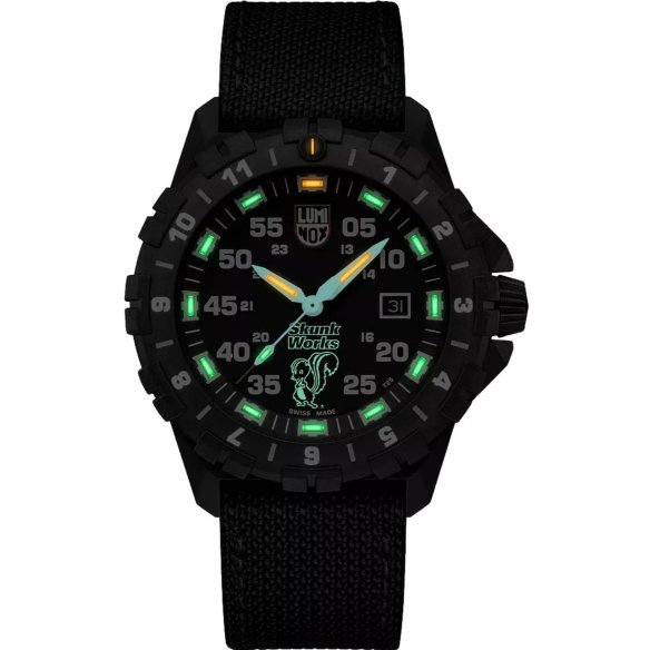 Luminox