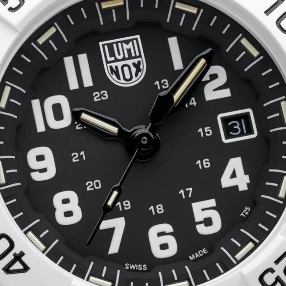 Luminox