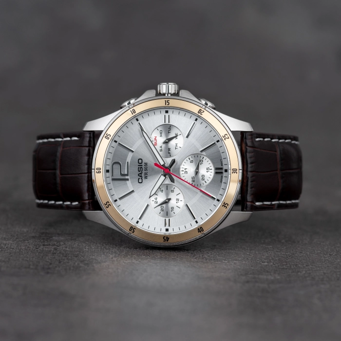 Casio Enticer Chronograph