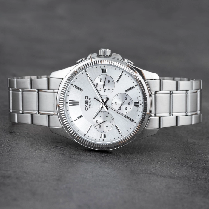 Casio Enticer Chronograph