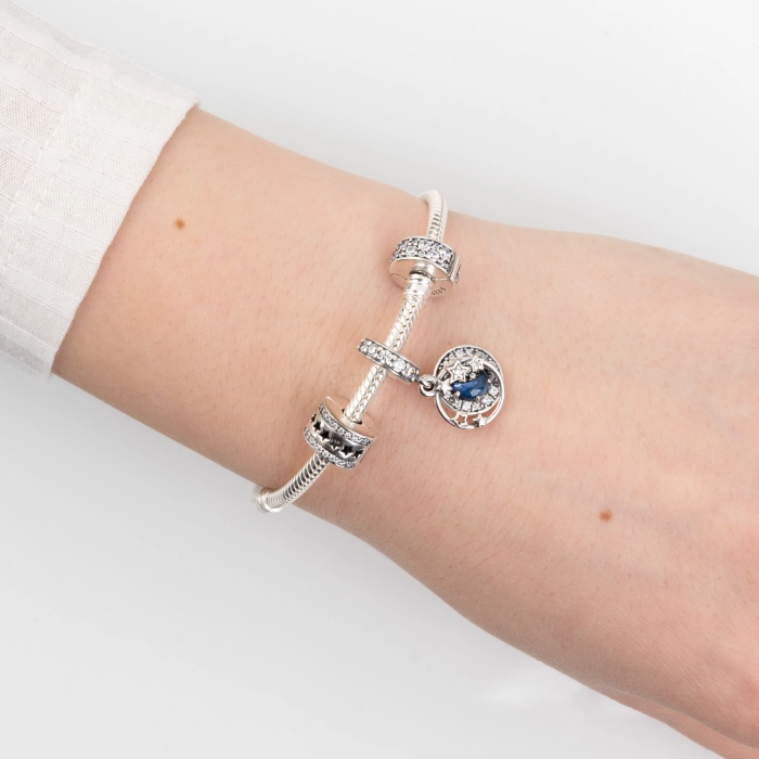 Kopča Pandora Moments