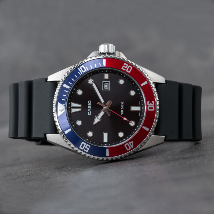 Casio Collection Duro