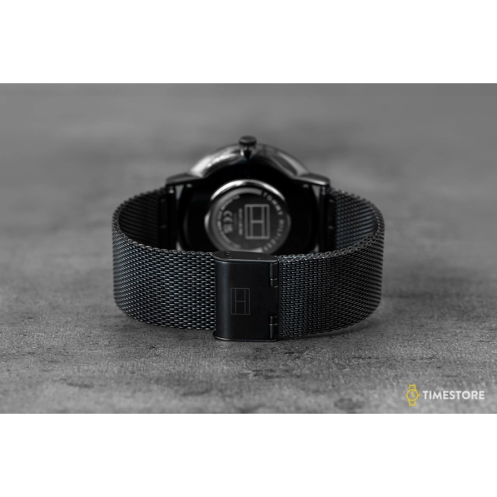 Tommy Hilfiger James