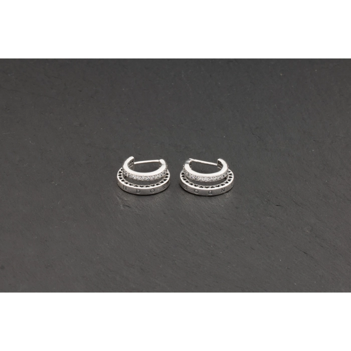 Náušnice Pandora Signature