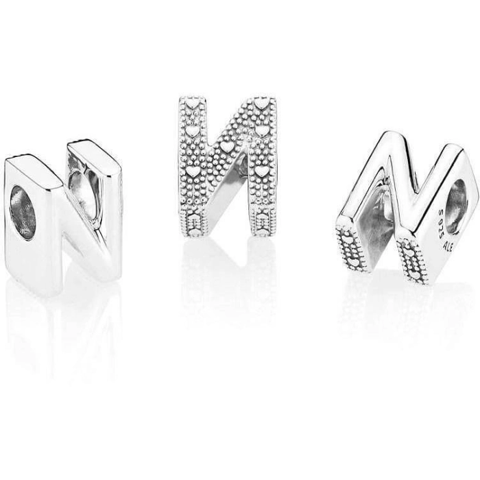 Korálek Pandora Moments