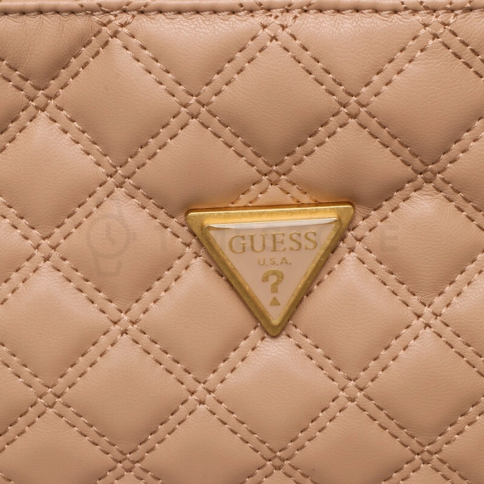 Guess Giully