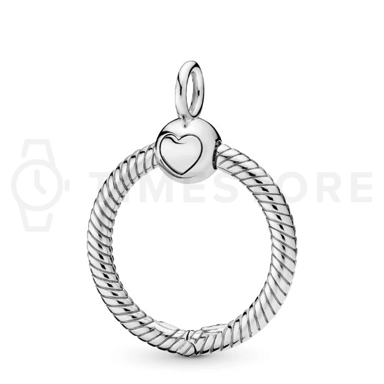 Pandora Moments medál