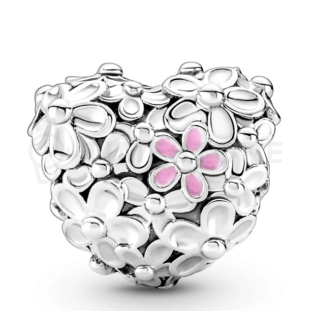 Korálek Pandora Moments