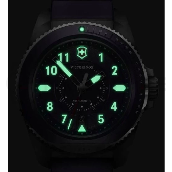Victorinox Journey 1884