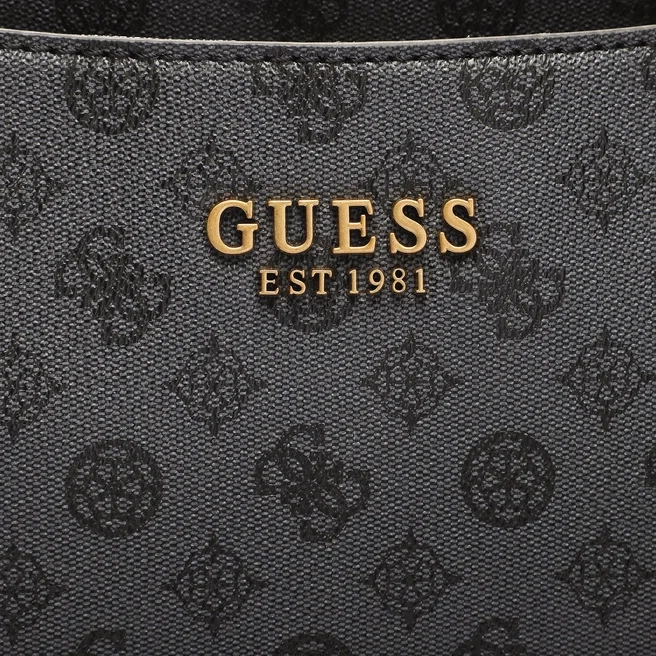 Guess Fynna Girlfriend