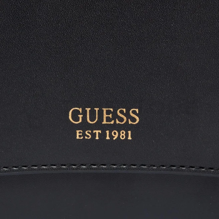 Guess Masie