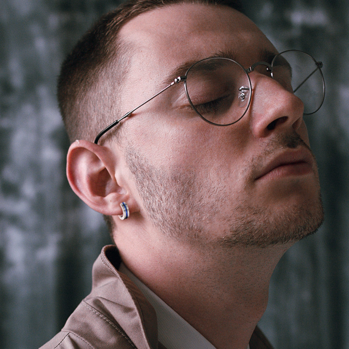 Dvoubarevné kloubové náušnice z chirurgické oceli