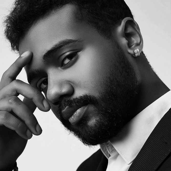 Kĺbové náušnice z chirurgickej ocele s pieskovaným povrchom