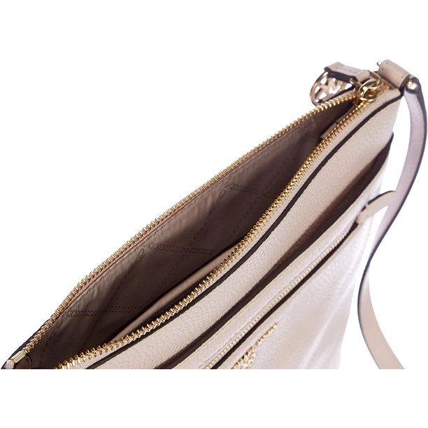 Michael Kors Jet Set Charm