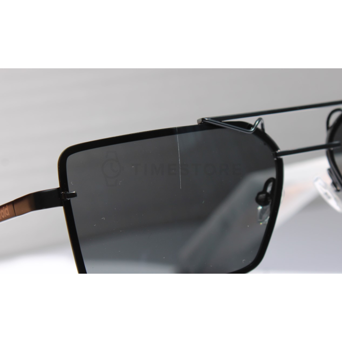 Polaroid Second Hand