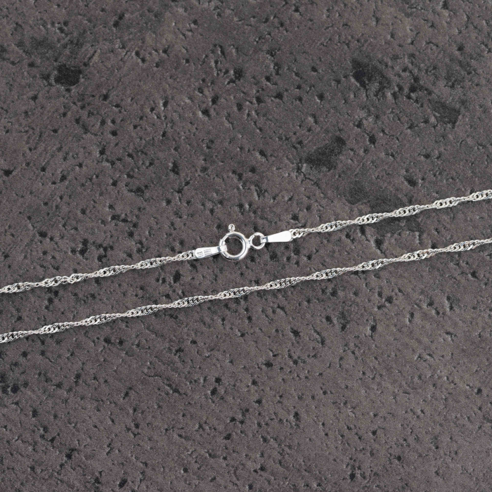 Srebrni lančić, nježan dizajn