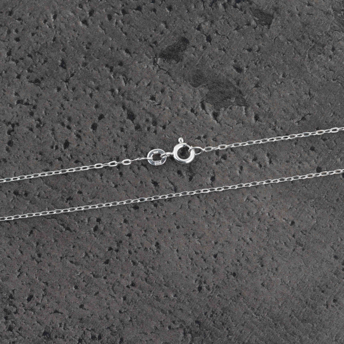 Strieborná retiazka, jemný dizajn