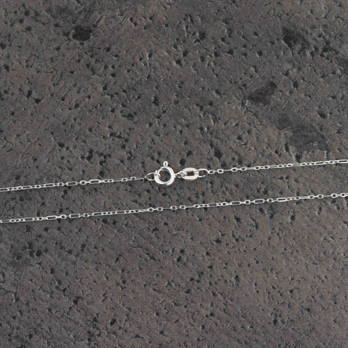 Srebrni lančić, nježan dizajn