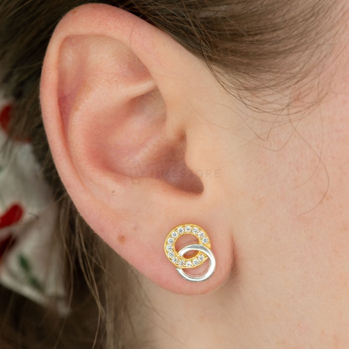 Puzetové náušnice, kruhový dizajn