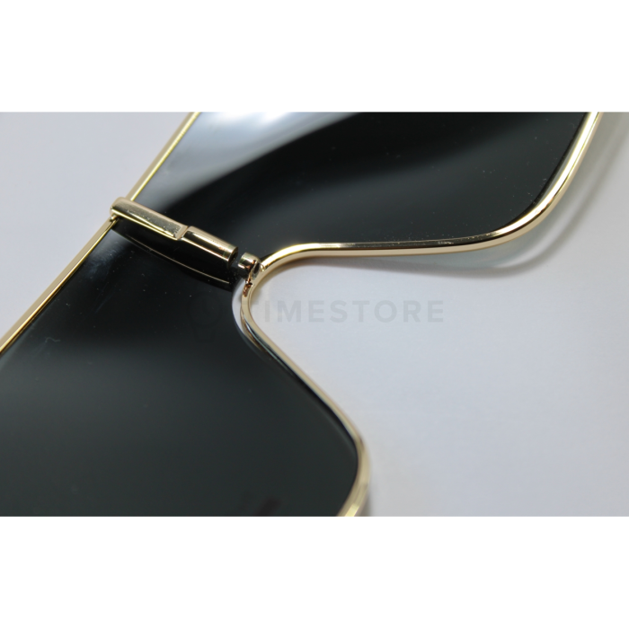 Polaroid Second Hand