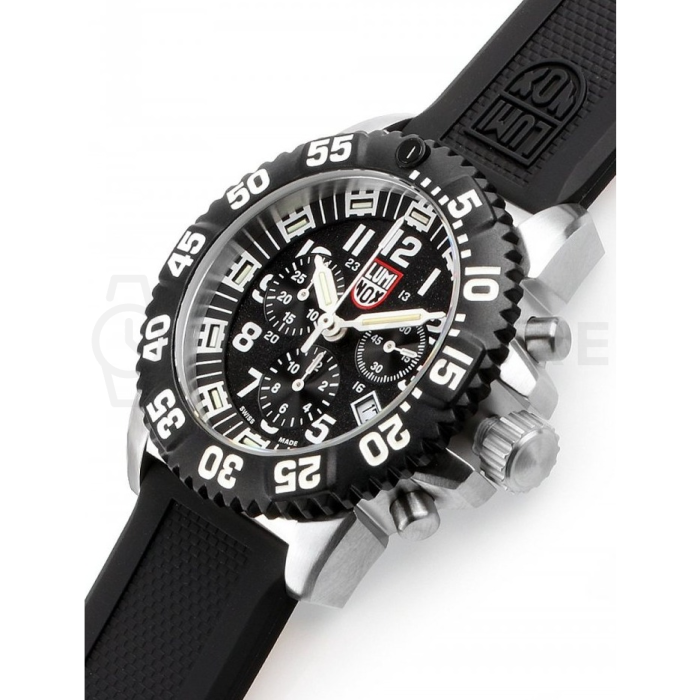 Luminox