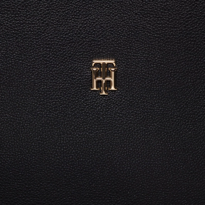 Tommy Hilfiger New Casual